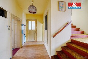 Nabízíme k prodeji prostornou chalupu o podlahové ploše 171 