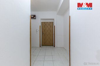 Exkluzivně prodáváme družstevní byt 2+1 (3 místnosti) v žáda