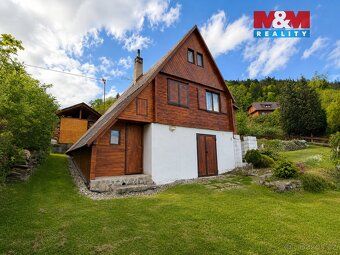 Nabízíme k prodej pozemek o výměře 1 185 m² v Malenovicích, 