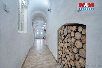Nabízíme k prodeji výjimečný penzion - apartmánový dům o uži