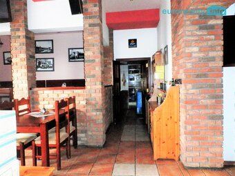 Nabízíme k pronájmu Restauraci u Sokolovny 322 m2 se zahrádk