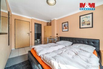 Pronájem restaurace v Domažlicích. Cihlová budova (2 nadzemn