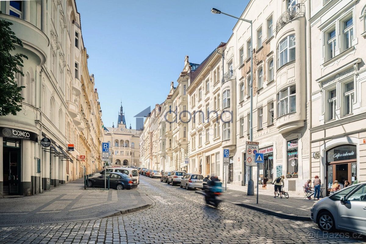 Nabízíme k pronájmu obchodní prostor o celkové výměře 47,1m²