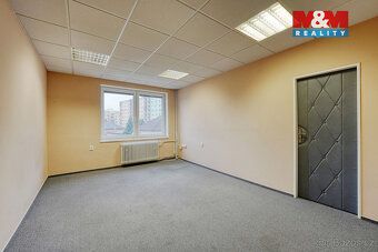 Nabízíme k pronájmu prostorné kancelářské prostory o užitné 