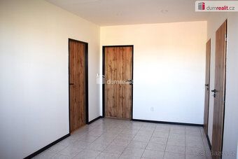 +popl. 4500, , k pronájmu komerční prostor o CP 99m², který 