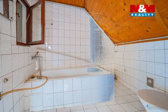 Nabízíme k prodeji rodinný dům v obci Podmokly u Sušice. Dům