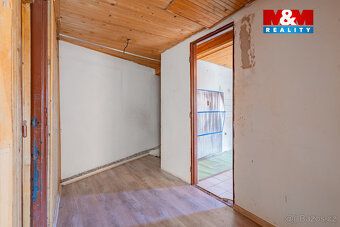 Nabízíme k prodeji rodinný dům v obci Podmokly u Sušice. Dům