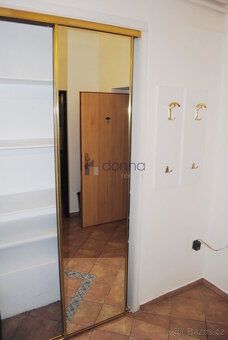 Nabízíme k pronájmu tichý a světlý byt 1+1/B, 45m2, v 1. pat