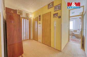 Nabízíme k prodeji útulný byt o dispozici 2+1 s celkovou vým