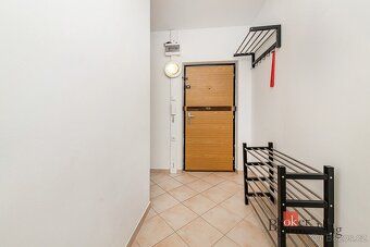Pronájem bytu 2+kk s lodzií, Praha LibušPronájem bytu 2+kk n
