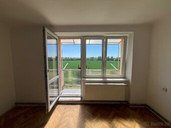 🏠🌿 Nabízíme ke koupi prosluněný dobře situovaný byt 3kk o pl