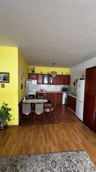 Pronájem bytu 2+kk, 55 m² s balkonem – Waldertova 680, Karlo