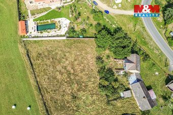 Nabízíme k prodeji pozemek o celkové výměře 1809 m², určený 