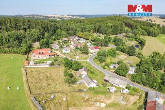 Nabízíme k prodeji pozemek o celkové výměře 1809 m², určený 