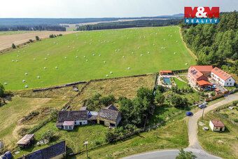 Nabízíme k prodeji pozemek o celkové výměře 1809 m², určený 