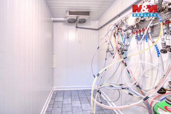 Nabízíme Vám pronájem restaurace/baru o celkové výměře 102 m