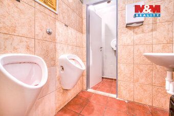 Nabízíme Vám pronájem restaurace/baru o celkové výměře 102 m