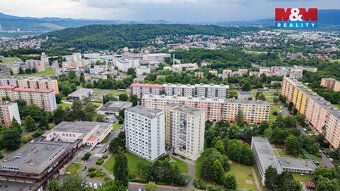 Nabízíme k prodeji prostorný byt 2+1 o výměře 62 m² s lodžií