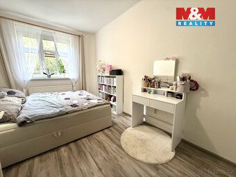 Nabízím k pronájmu prostorný byt 2+1 o výměře 58 m² v centru