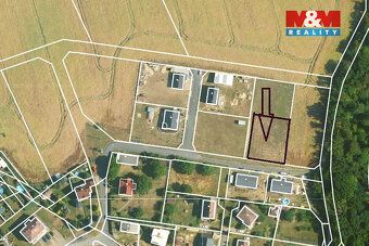 Prodej stavebního pozemku 1 000 m² v katastru Chlístovice, v