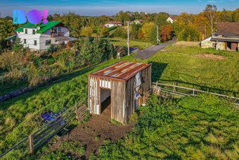Dům s velkým pozemkem 3 800 m² v Albrechticích – místo s obr