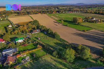 Výjimečný stavební pozemek 4 100 m² v Albrechticích – místo,