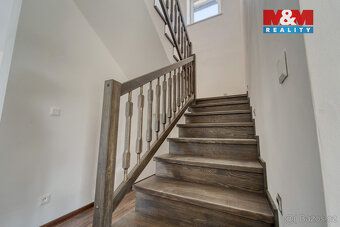 Hledáte ideální domov pro vaši rodinu v klidné a příjemné lo