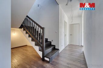 Hledáte ideální domov pro vaši rodinu v klidné a příjemné lo