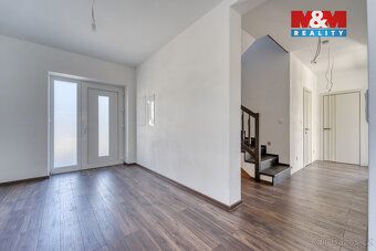 Hledáte ideální domov pro vaši rodinu v klidné a příjemné lo