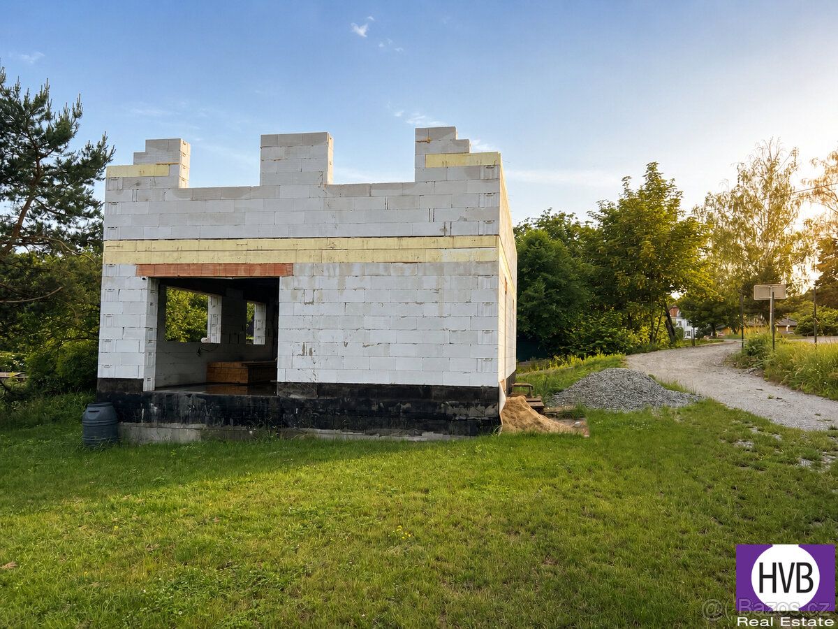 Prodej rozestavěného rodinného domu 4+kk, 139 m² na pozemku 
