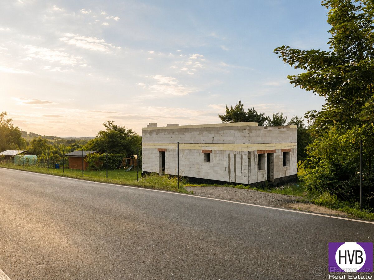 Prodej rozestavěného rodinného domu 4+kk, 139 m² na pozemku 