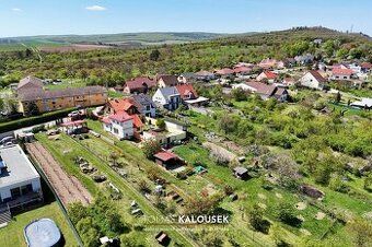 Nabízíme k prodeji stavební pozemek v historickém centru Dol
