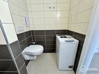 Ev.č. 01031 Nabízíme k pronájmu útulný, vybavený byt 1+kk v 