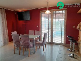 Nabízíme Vám ke koupi bungalov, bezbariérový zděný rodinný d