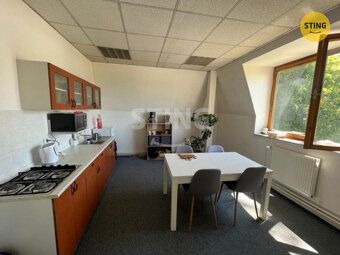 V exkluzivním zastoupení majitele Vám nabízíme pronájem kanc