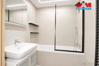 Nabízíme k prodeji moderní světlý byt 4+kk o celkové ploše 7