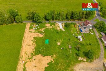 Prodej pozemku k bydlení o výměře 1 165 m² v klidné části ob
