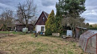 Prodám chatu 27m2 (2patra s elektřinou) se zahradou 342m2 v 