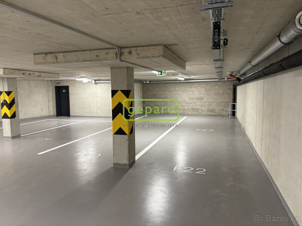 Gepard reality vám nabízí k pronájmu parkovací stání v 1. po