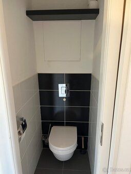 Byt o velikosti 68m2, s balkónem po rekonstrukci. Nájem 1800