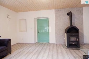 , Dům se nachází v obci Vranovice, celková plocha pozemku 38
