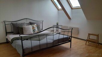 Prodej velkého domu 270 m2 s výhledem na pozemku 700 m2 v ob