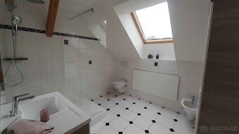 Prodej velkého domu 270 m2 s výhledem na pozemku 700 m2 v ob