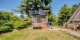 Na predaj rekreačná chata s pozemkom o výmere 1 446 m² vo vy