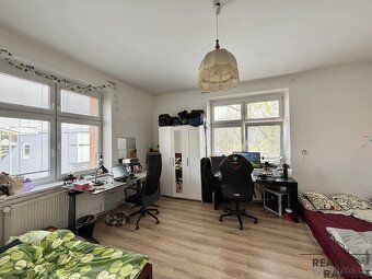Nabízíme k pronájmu světlý a útulný byt 2+1o výměře 84 m2 v 