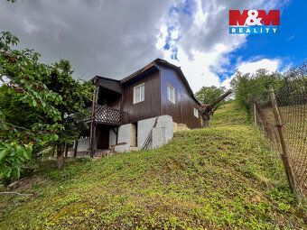 Nabízíme k prodeji zahradu o výměře 1 592 m² s rekreační cha