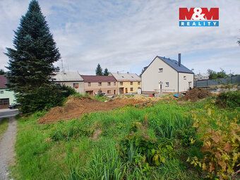Nabízíme k prodeji pozemek o rozloze 368 m² v klidné části o