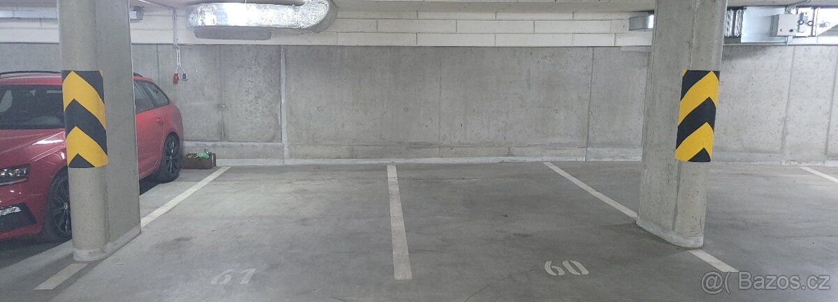 Nabízím k prodeji parkovací stání o velikosti 14m2 umístěné 