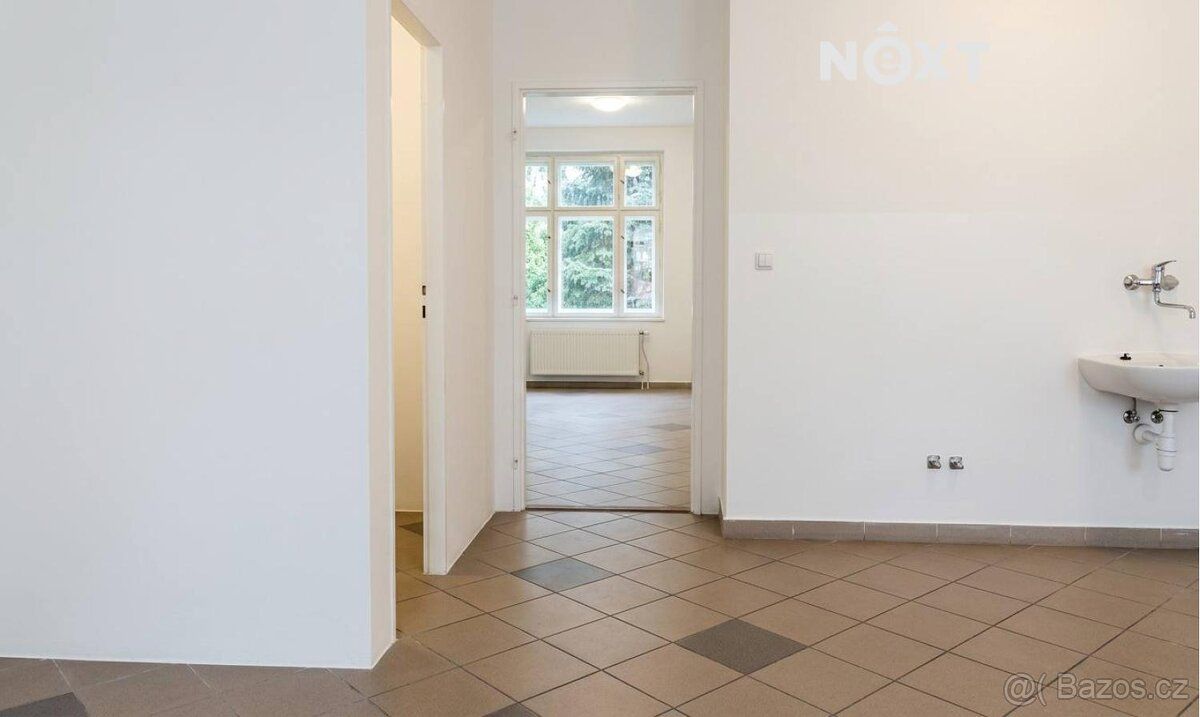 Nabízíme k pronájmu atraktivní komerční prostor o výměře 100