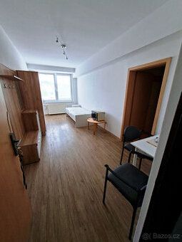 podkrovní byt 30m2, akumulační topení, částečně zateplené. m
